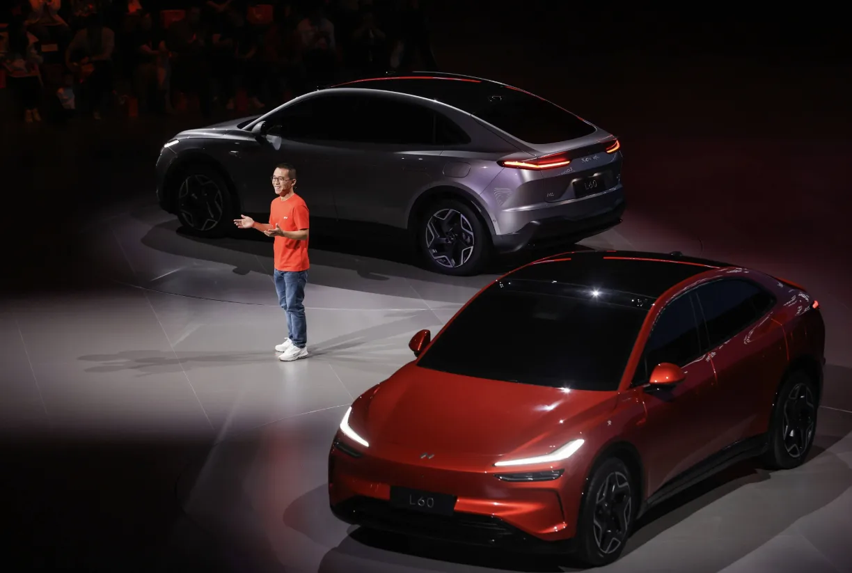 Nio تعلن عن SUV كبيرة بـ6 أو 7 مقاعد في 2025 بأسعار تنافسية