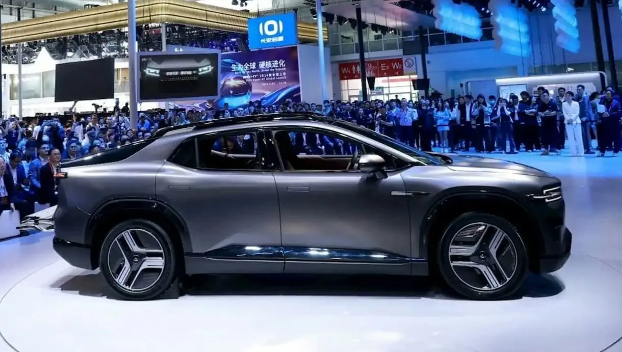 شانجان نيفو E07: إطلاق سيارة الـ SUV المتعددة الاستخدامات في الصين
