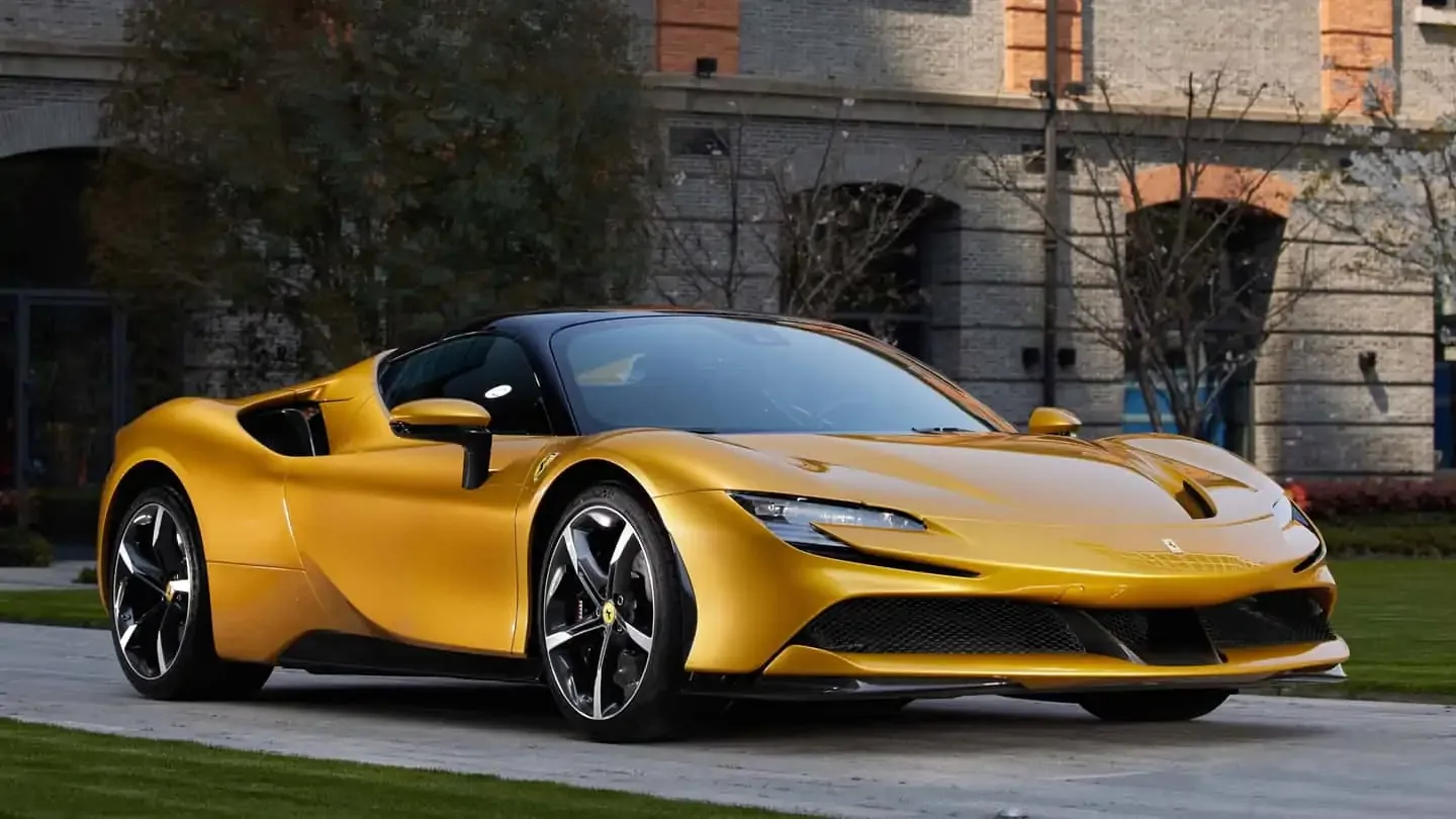 “فيراري تعلن رسمياً عن وقف إنتاج طراز SF90 Stradale”