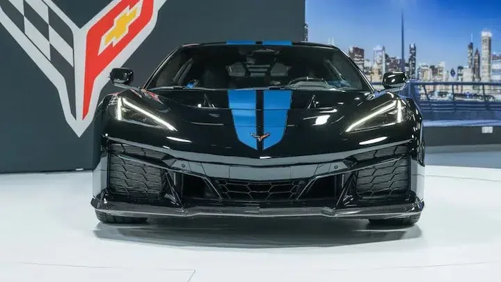 النظرة الأولى على شيفروليه كورفيت ZR1 موديل 2025 بقوة 1000 حصان