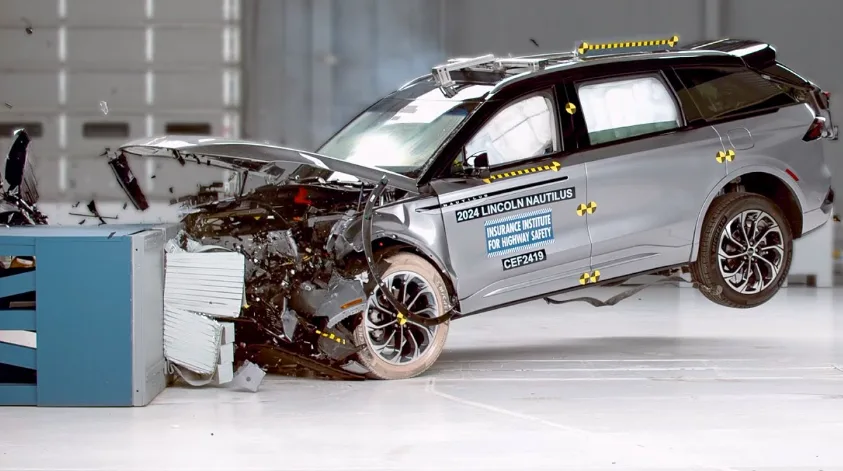 لينكون نوتيلوس تحقق جائزة TOP SAFETY PICK+ لتميزها في السلامة