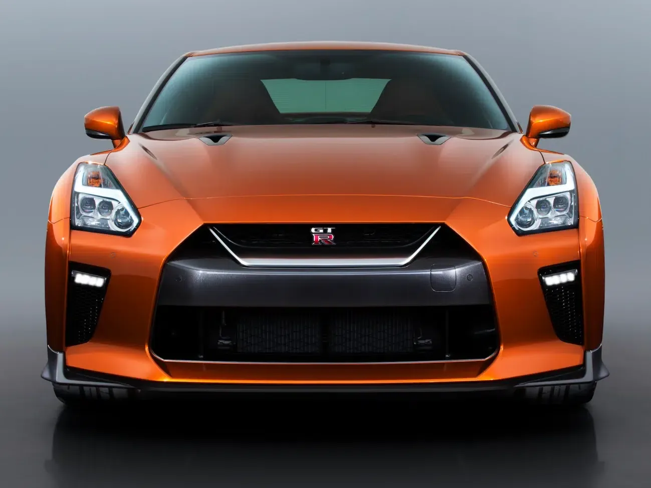 نيسان تكشف عن GT-R الجديدة كليا لمحبي القوة والسرعة