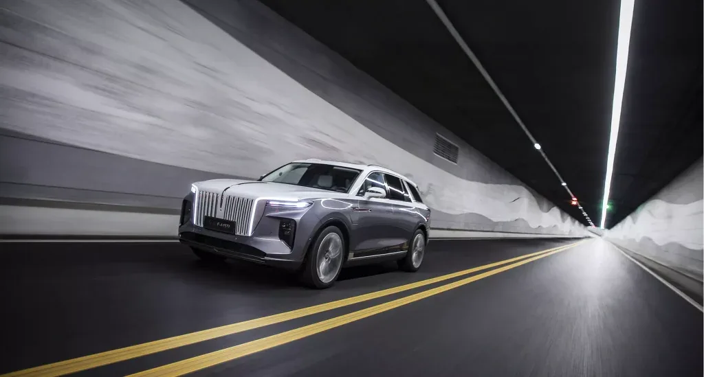 استكشف سيارة هونشي E-HS9 2024 الكهربائية: المواصفات والميزات