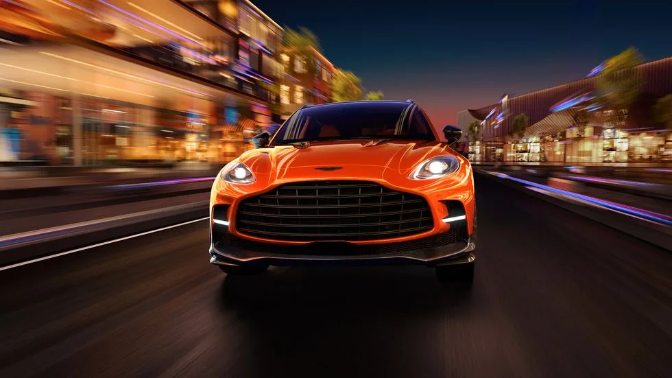 شاهد .. صور سيارة أستون مارتن DBX 707 موديل 2025