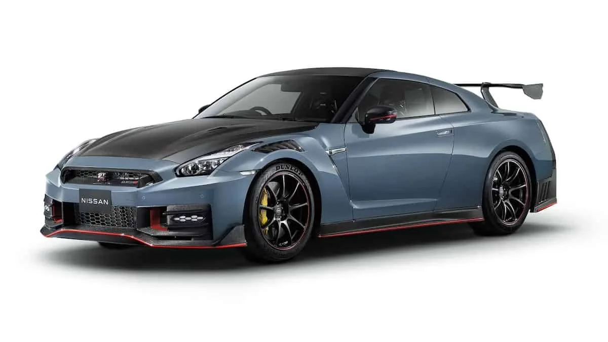 ظهور سيارة نيسان GT-R 2025 لأول مرة في اليابان