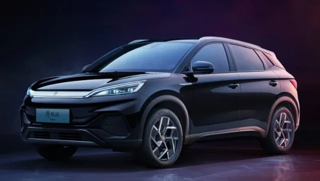 BYD تطلق سيارتها الكهربائية Yuan Plus بسعر مخفض