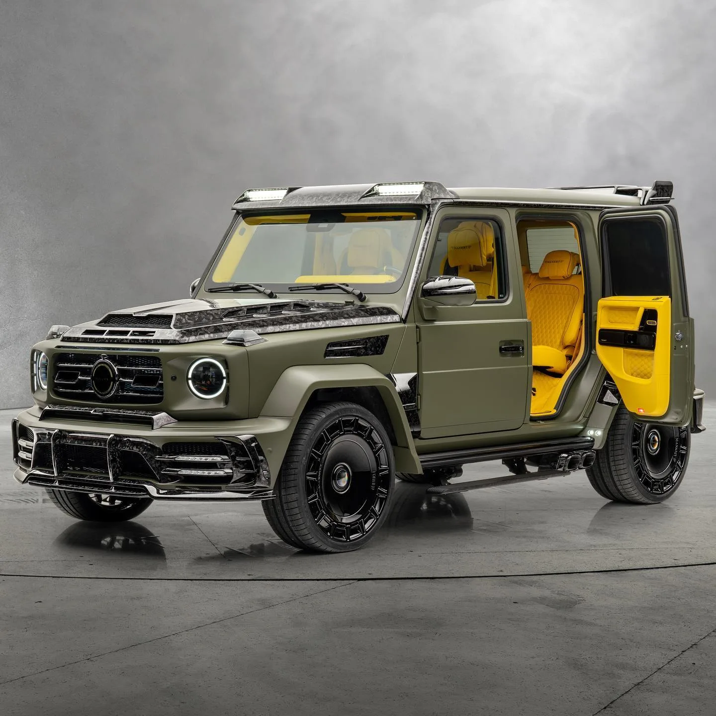 شركة Mansory ستنافس كالينان و بوروسانجوي مع أبواب سيارة جي 63 معدلة