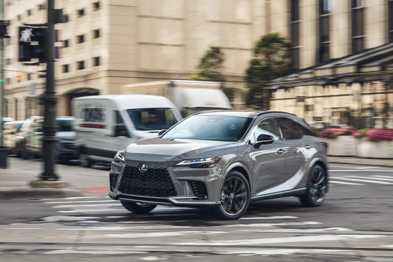 لكزس RX350h 2026.. SUV