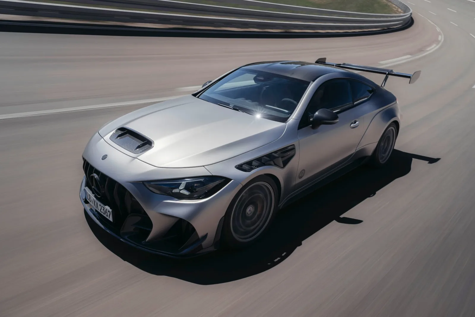 مرسيدس-AMG CLE 646.. أداء استثنائي بمحرك V8